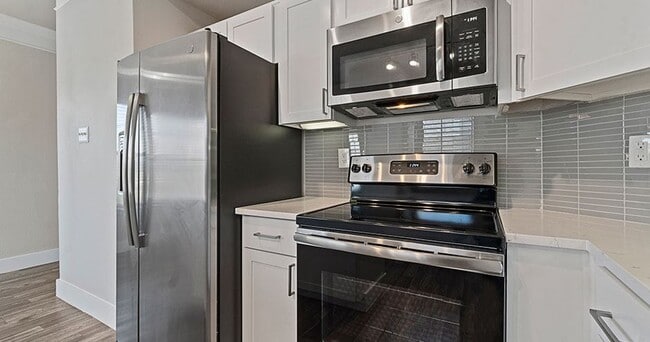 Photo - The Pearl on Frankford Apartments