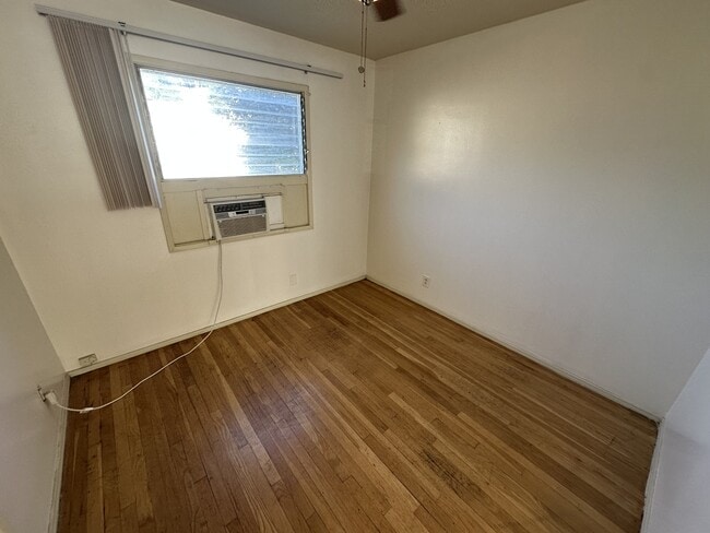 Building Photo - 2461 Silver Lake Blvd