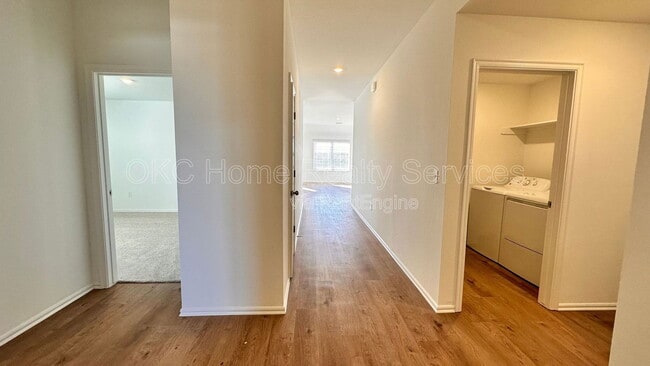 Photo - 16201 Harvester Dr House