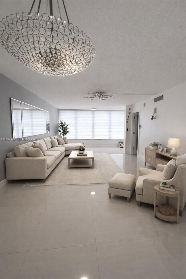 Foto del edificio - 6901 Cypress Rd