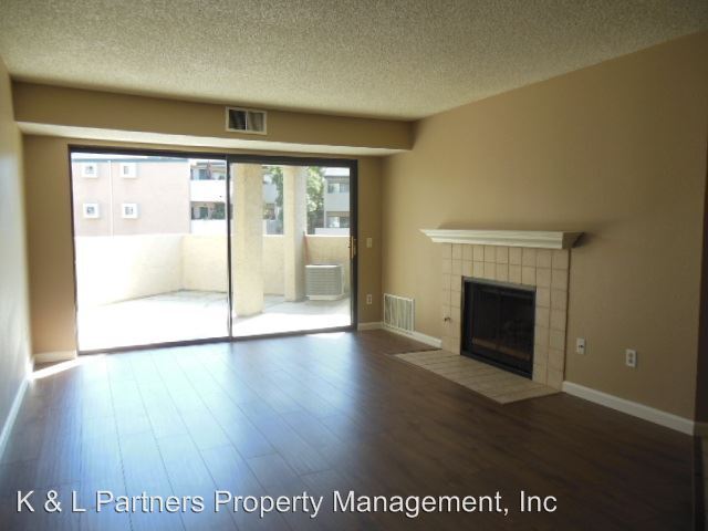 Building Photo - 9721 Mesa Springs Way