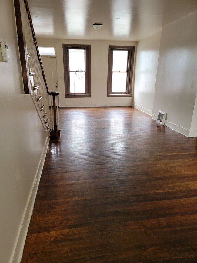 Foto del edificio - 652 Chestnut St