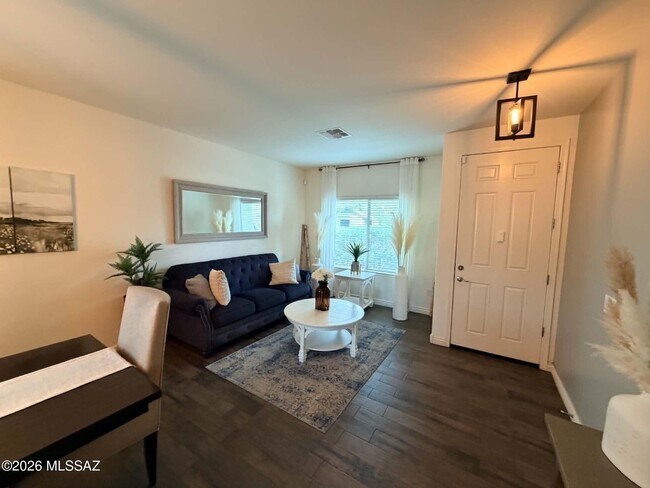 Foto del edificio - 9033 W Birchover Dr