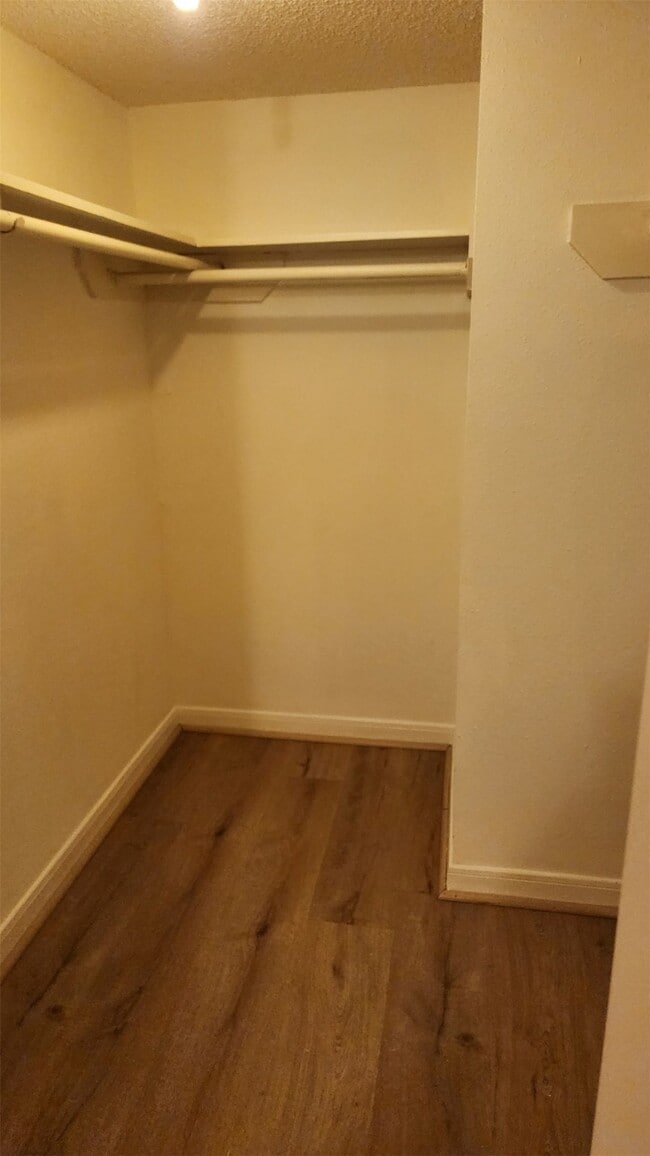 Building Photo - 2750 Holly Hall St