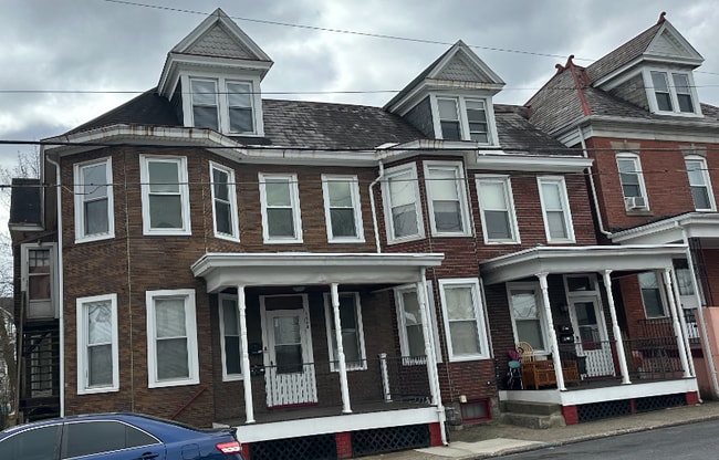 Building Photo - 1540 Lehigh St