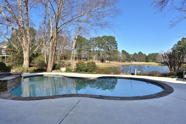 Building Photo - 7610 Wentworth Dr