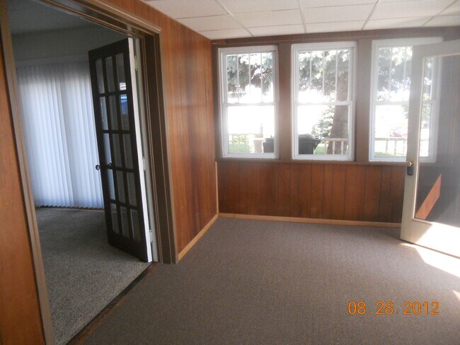 Foto del edificio - 417 Crooks Ave