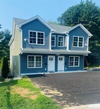 Building Photo - 6 Sweezy Ave