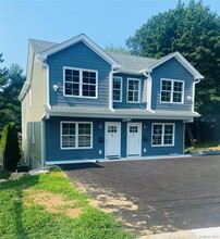 Building Photo - 6 Sweezy Ave