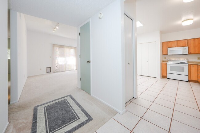 Foto del edificio - 8178 E Rivenoak Cir