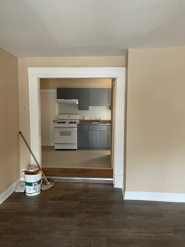 Photo - 1810 W Ruscomb St House