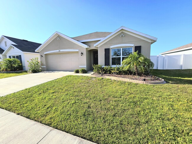 Building Photo - 1026 Golden Shiner Ave