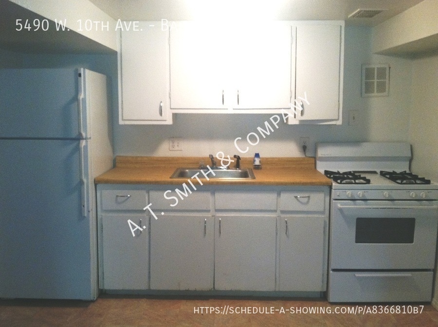 Foto del edificio - 5490 W 10th Ave