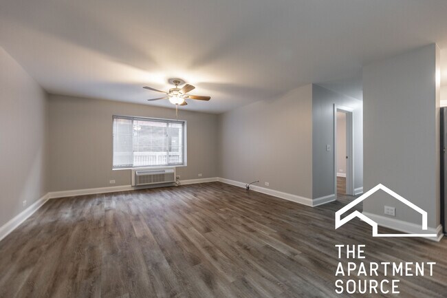 Building Photo - 744 W Gordon Terrace