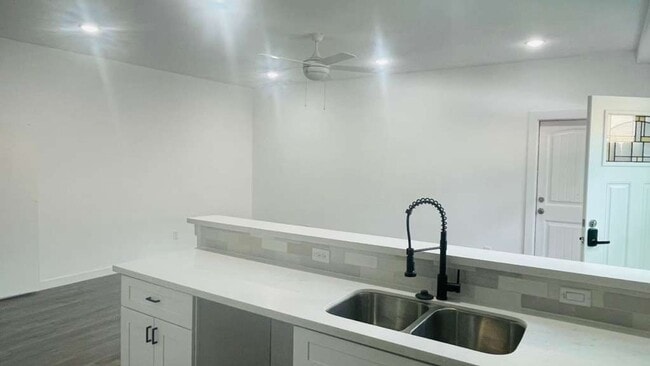 Photo - ? Brand-New Unit – 3 Bedrooms, 2.5 Bathroo... House