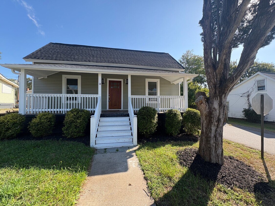 2/2 Charming Home in West Greenville! - 2/2 Charming Home in West Greenville!