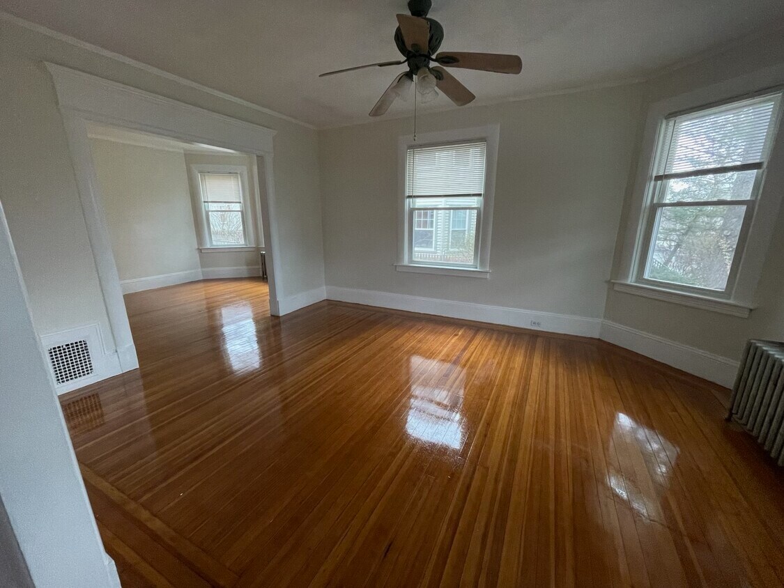Foto principal - 552 Hope St