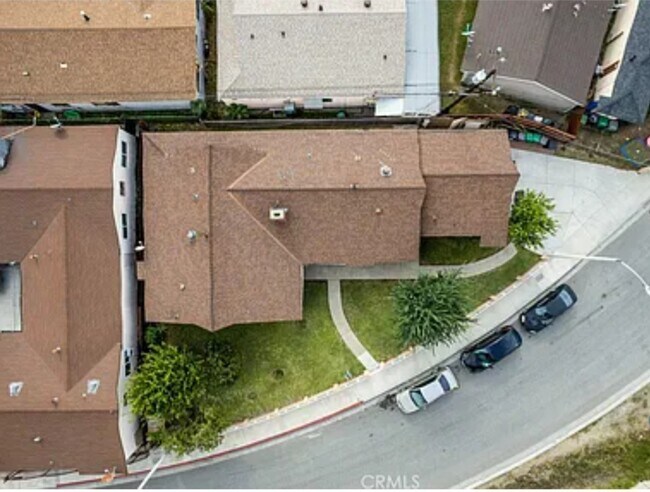 Building Photo - 12760 Dalewood St