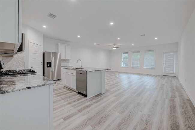 Building Photo - 13426 Sombrero Cay Dr