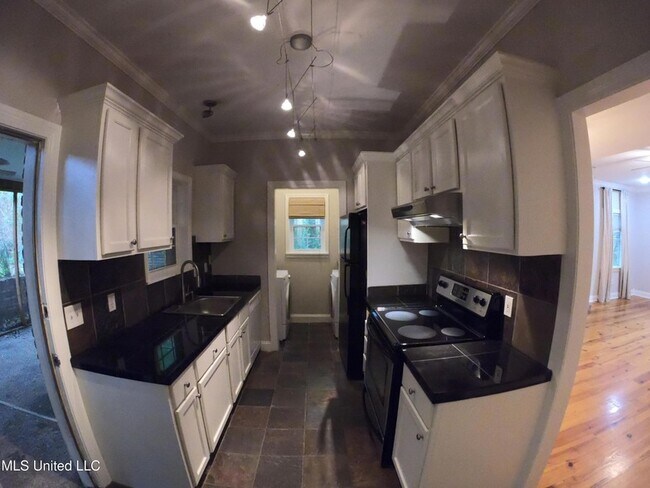 Foto del edificio - 1235 Linden Pl