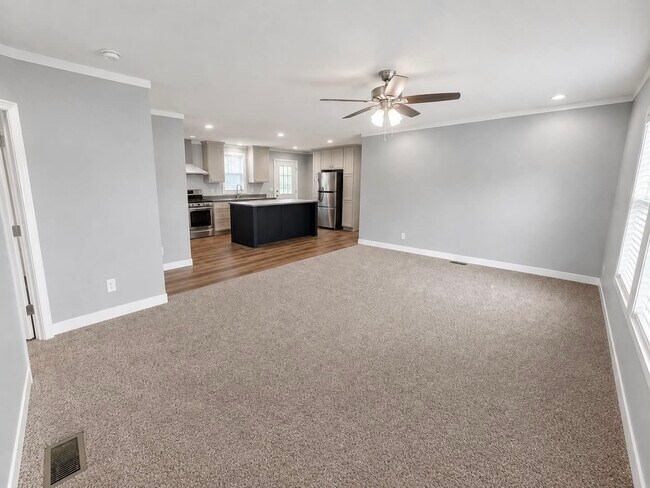 Foto del edificio - 4512 Spruce Ct
