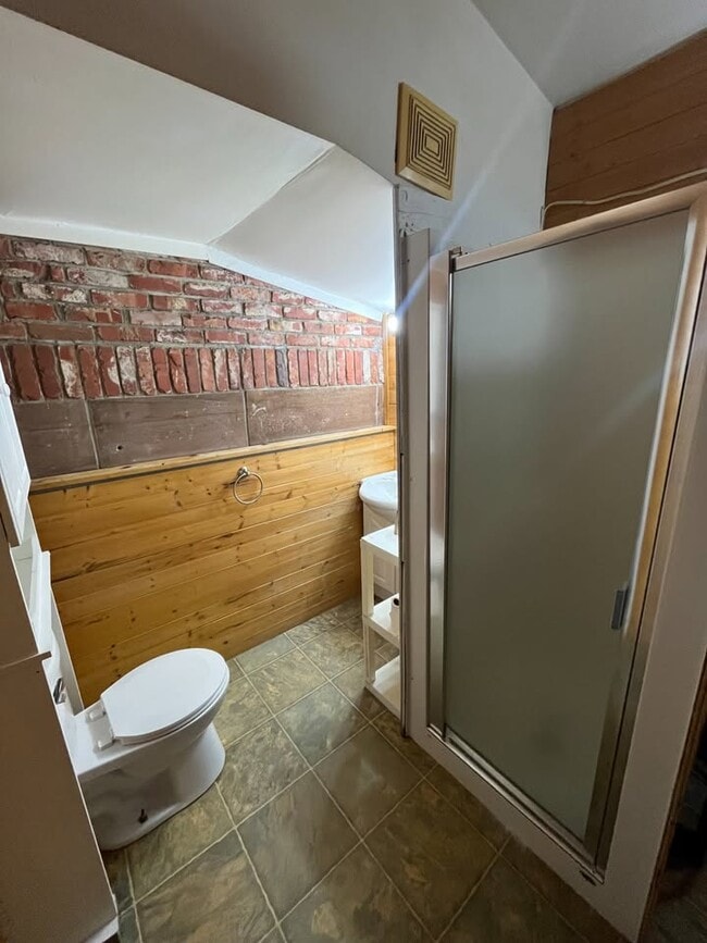 Building Photo - 167 Dupuis St