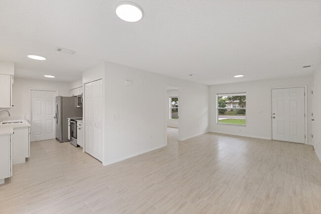 Foto del edificio - 102 Cricket Hollow Ln