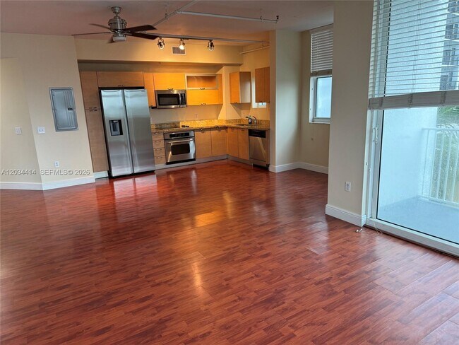 Foto del edificio - 3180 SW 22nd St