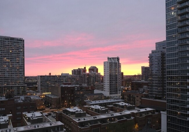 Foto del edificio - 1717 S Prairie Ave