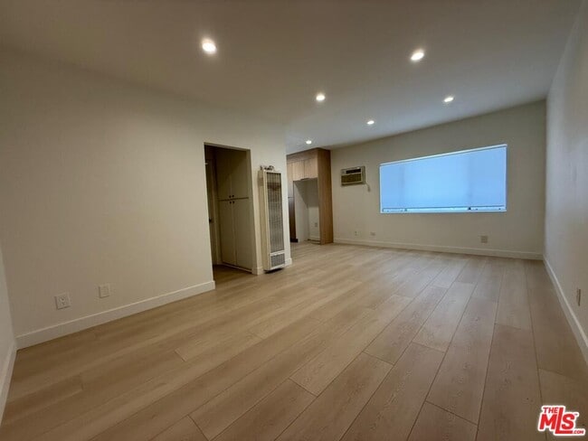 Foto del edificio - 708 Porter St