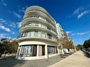 Building Photo - 2285 SW 27th St