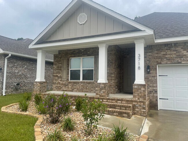 Foto del edificio - Modern 4 Bedroom