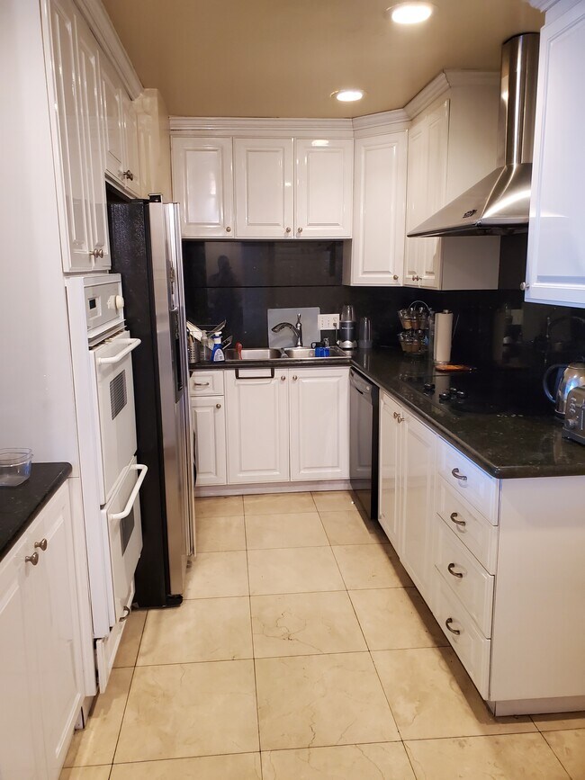 Foto del edificio - 10433 WILSHIRE