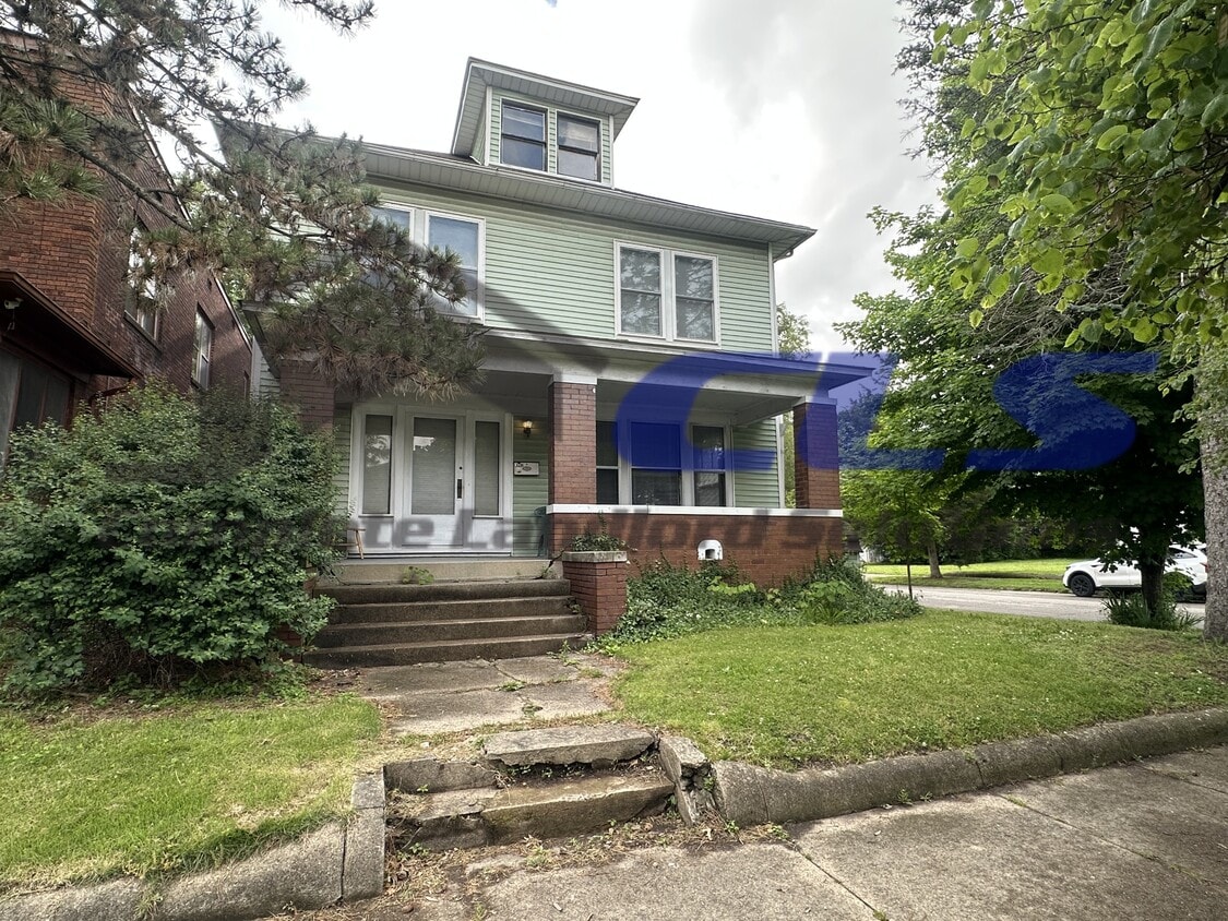 Primary Photo - 1301 S 9th St