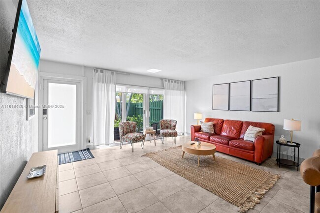 Foto del edificio - 3725 S Olive Ave