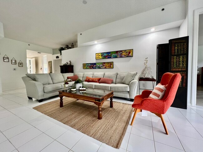 Foto del edificio - 2431 NW 59th St