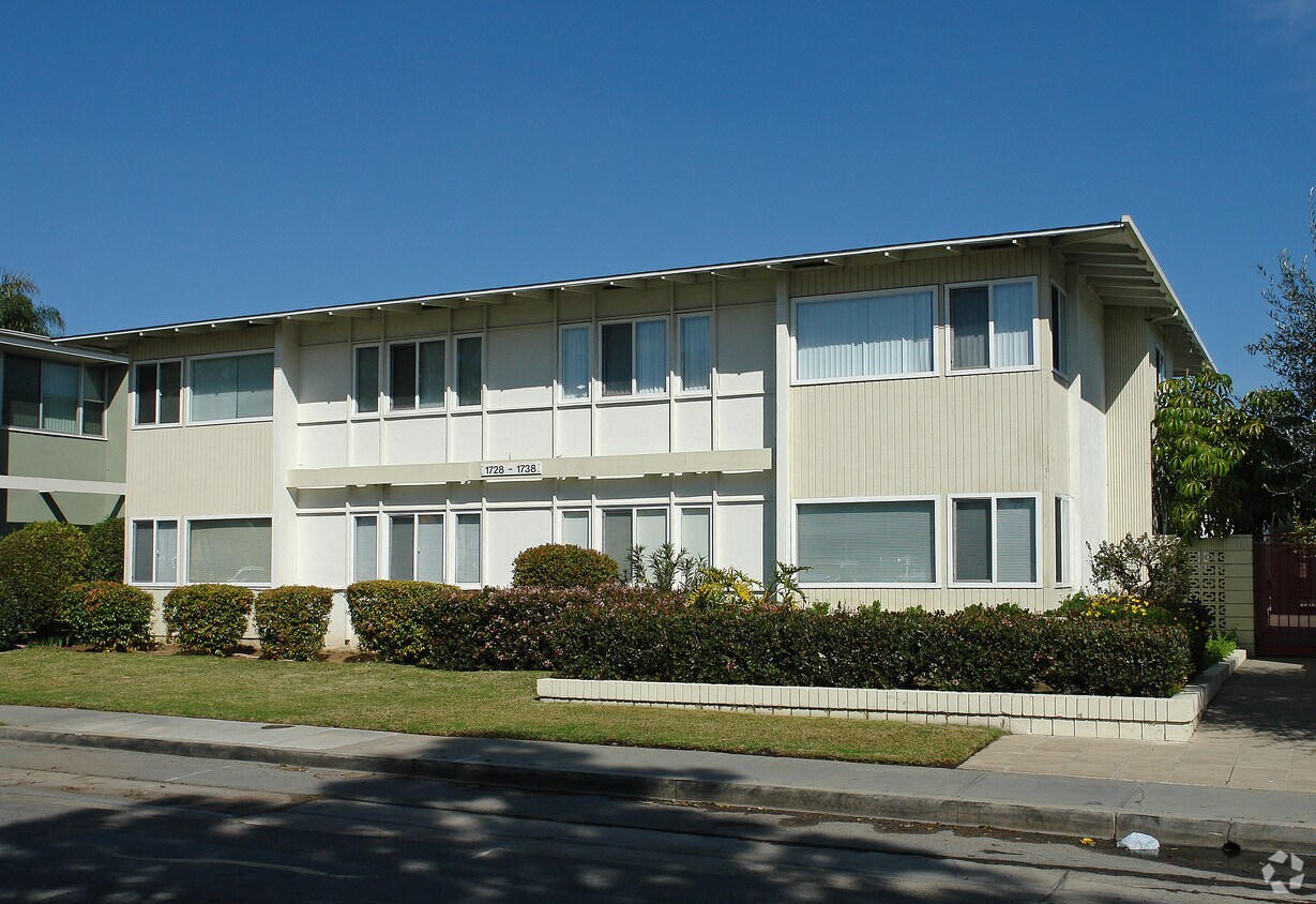 Primary Photo - 1728-1738 Westcliff Dr
