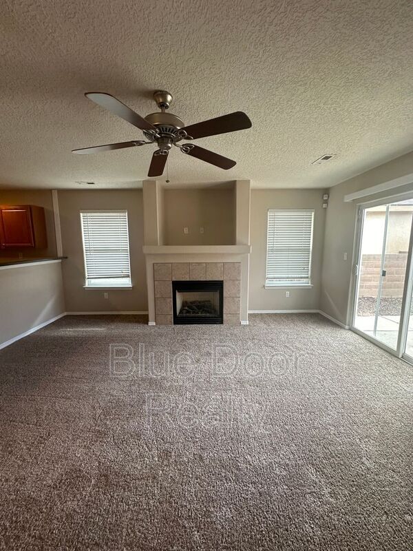 Building Photo - 8023 Sierra Altos Pl NW