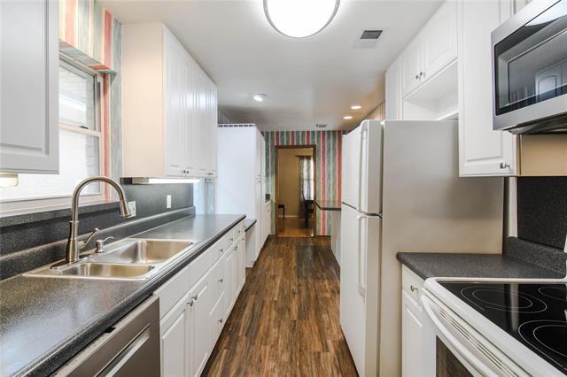 Primary Photo - 2110 Normandy Dr