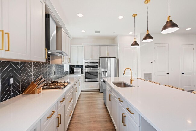 Building Photo - 12640 Machiavelli Way