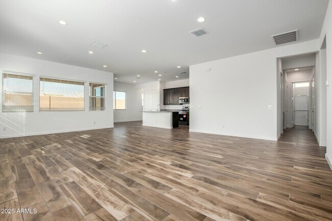 Foto del edificio - 14958 W Smoketree Dr