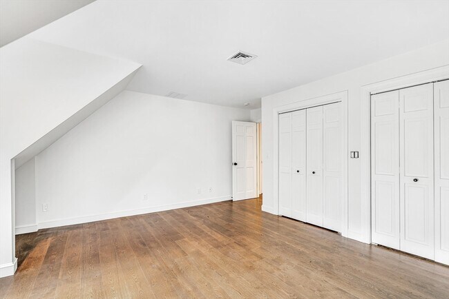 Building Photo - 0 Strawberry Hill Rd