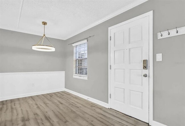 Building Photo - 5304 W Kennedy Blvd