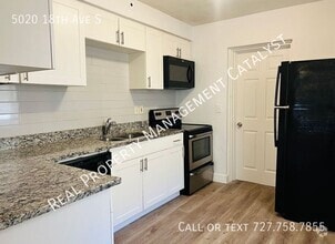 Building Photo - 5020 18th Ave S
