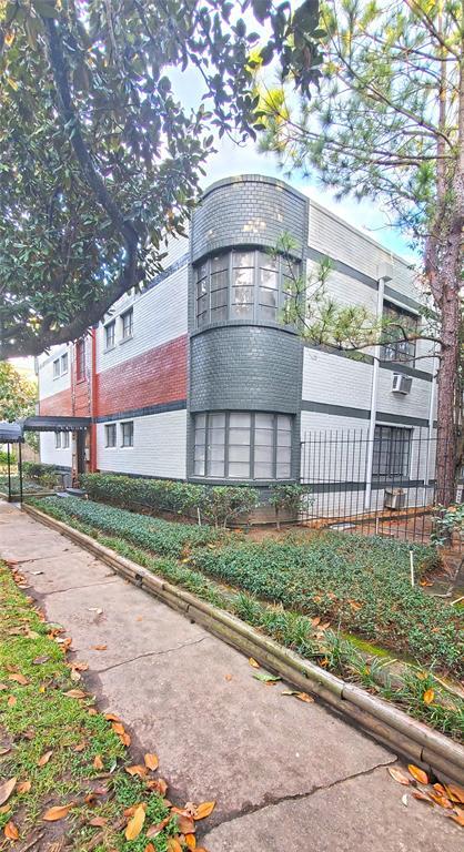 Primary Photo - 5611 Jackson St