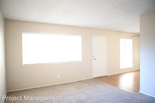 Building Photo - 2740 Elvyra Way