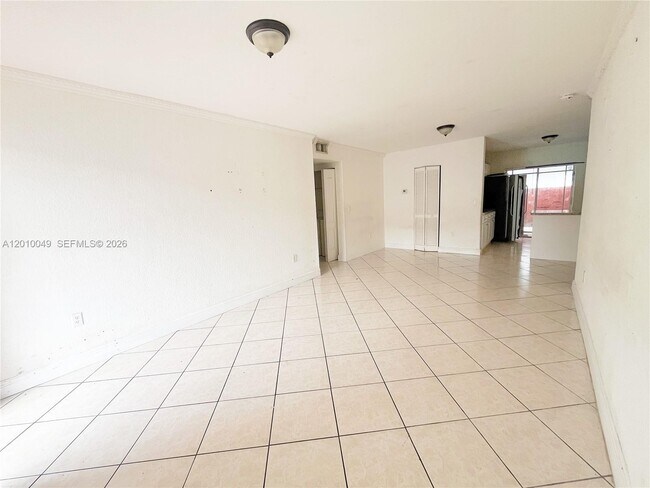 Foto del edificio - 11051 W Okeechobee Rd
