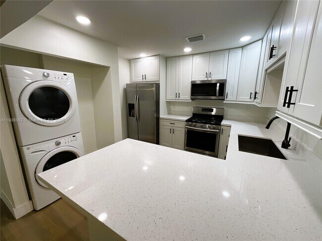 Foto del edificio - 7133 SW 115th Pl