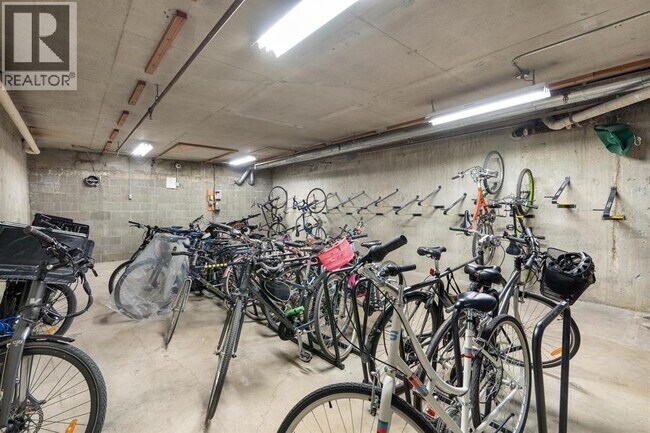 Photo du bâtiment - 950 Drake St