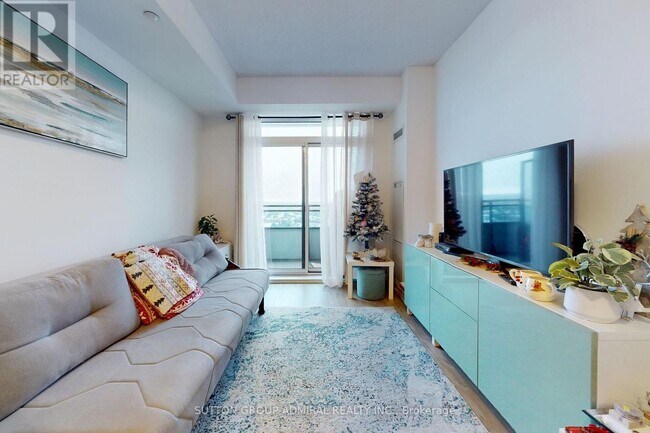 Photo du bâtiment - 7890 Bathurst St